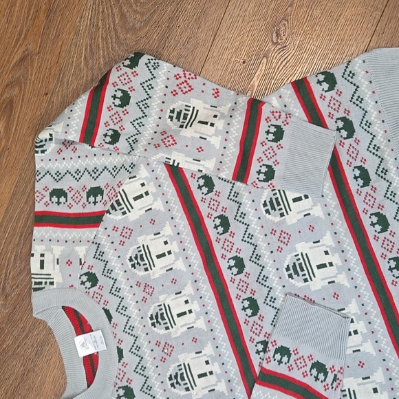 DISNEY R2D2 LIGHT UP CHRISTMAS SWEATER... SIZE LARGE..   #7648 - Picture 3 of 9